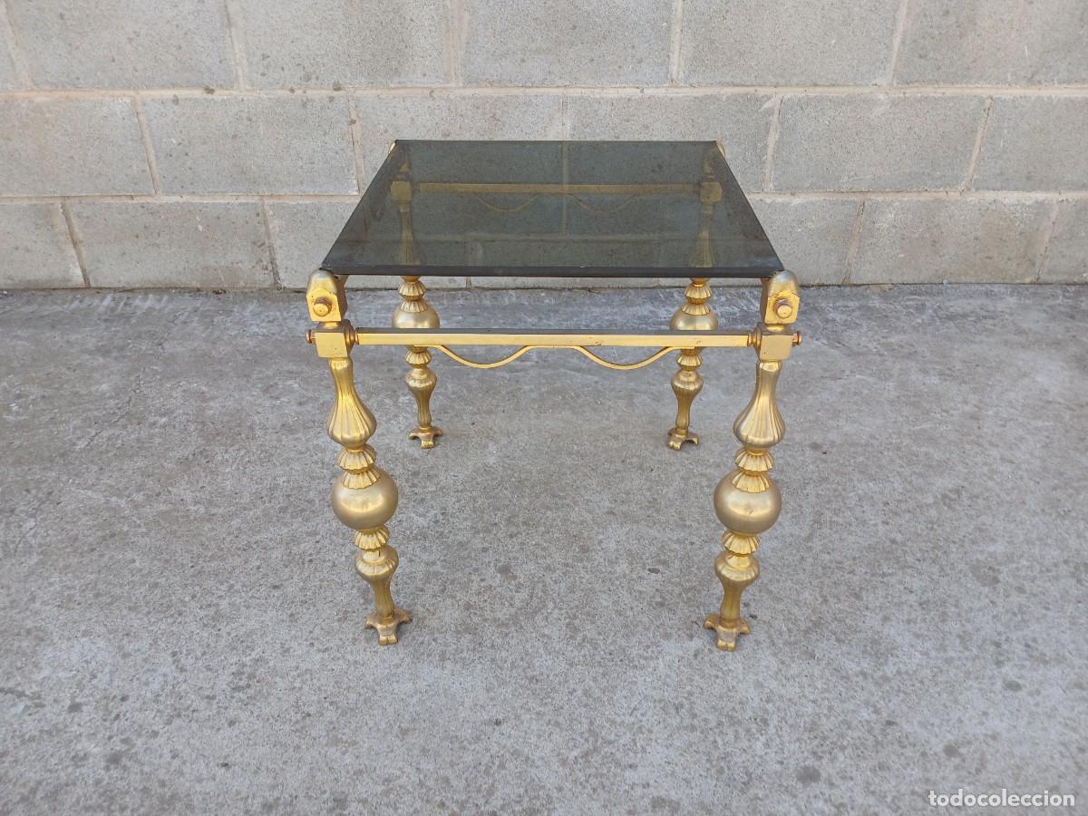 Antig&uuml;edades: Mesa auxiliar bronce lat&oacute;n