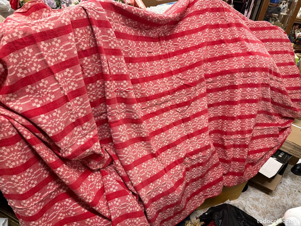 Antig&uuml;edades: Preciosa tela de colchon. Ideal para bolsos, tapiceria, patchwork&hellip; 4x1,4mts