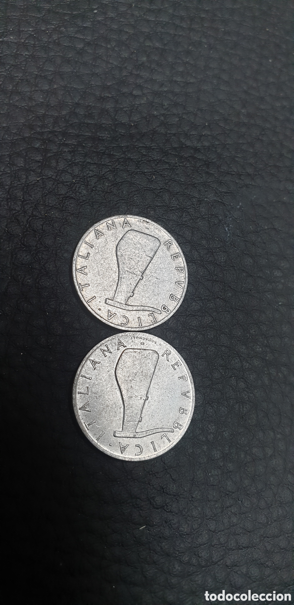 Antig&uuml;edades: 5 Lire (5 liras) de la Rep&uacute;blica Italiana acu&ntilde;ada en el a&ntilde;o 1953.54