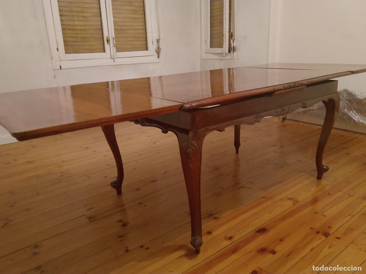 Antig&uuml;edades: Mesa de comedor m&aacute;s seis sillas Luis XVI