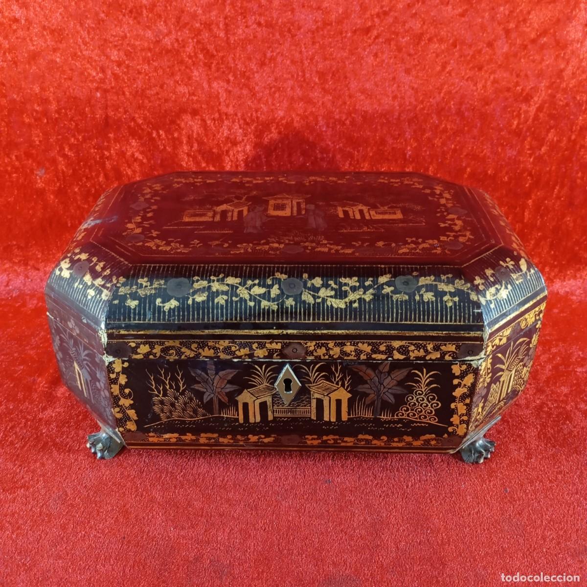 Antig&uuml;edades: ANTIGUA CAJA CHINA DE EXPORTACI&Oacute;N - HECHA EN MADERA CON ACABADOS DORADOS - SIGLO XIX - 20,5 X 29 CM