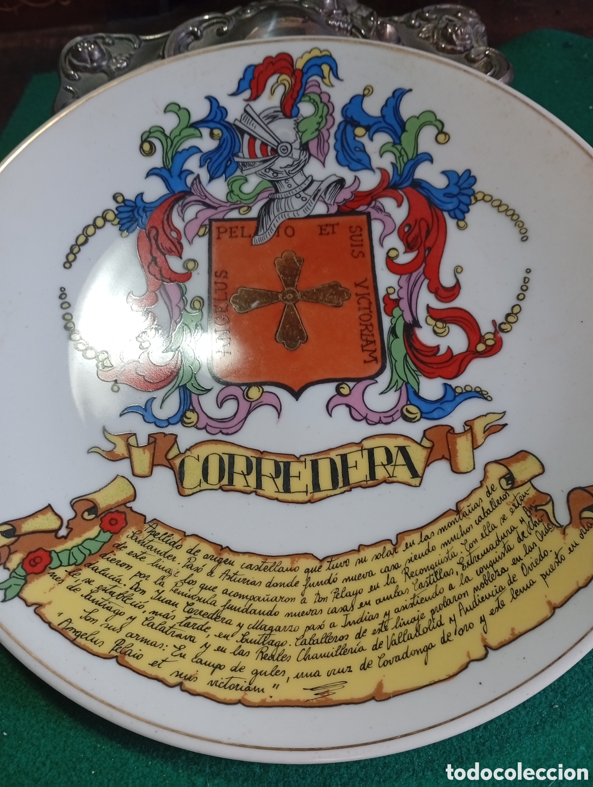 Antiques: Plato porcelana her&aacute;ldico