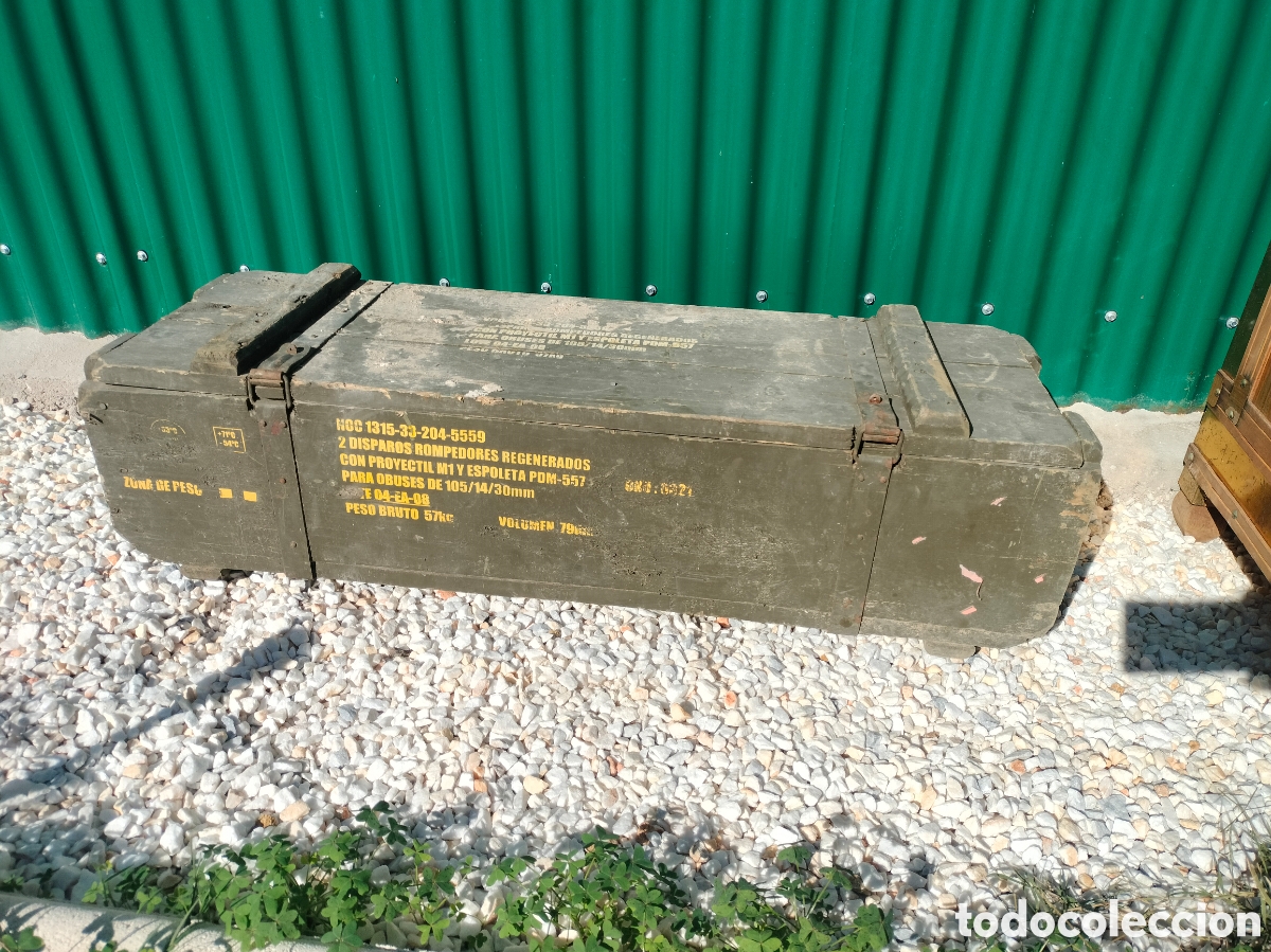 Antig&uuml;edades: Antiguo ba&uacute;l militar - Foto 1