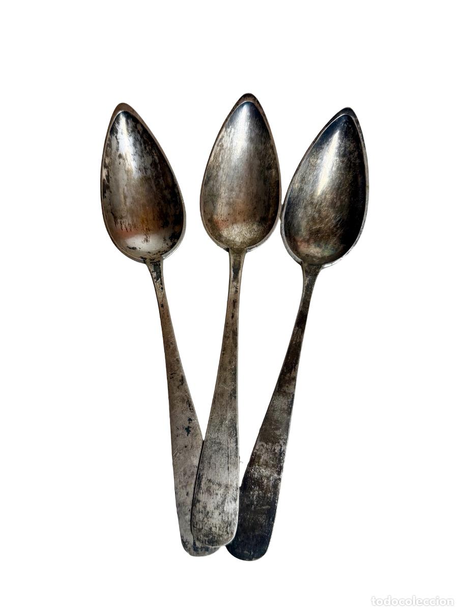 Antig&uuml;edades: Tres cucharas en plata siglo XIX