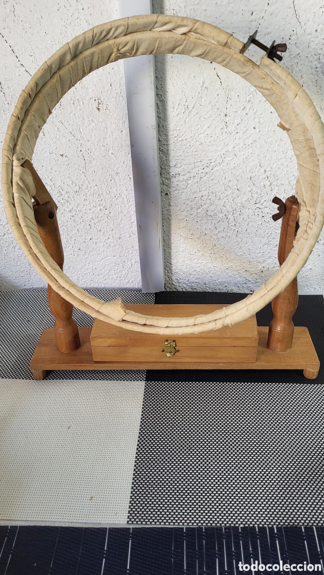 Antig&uuml;edades: Antiguo bastidor para bordar - Foto 3