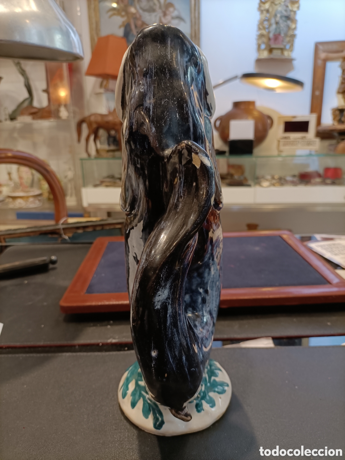 Antig&uuml;edades: Jarra de may&oacute;lica en forma de pez. - Foto 14