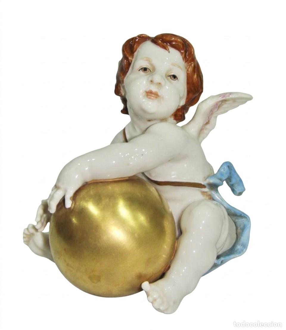 Antiques: &Aacute;ngel Infantil con Esfera Dorada &middot; Porcelana Algora &middot; ca. 1960&ndash;1980