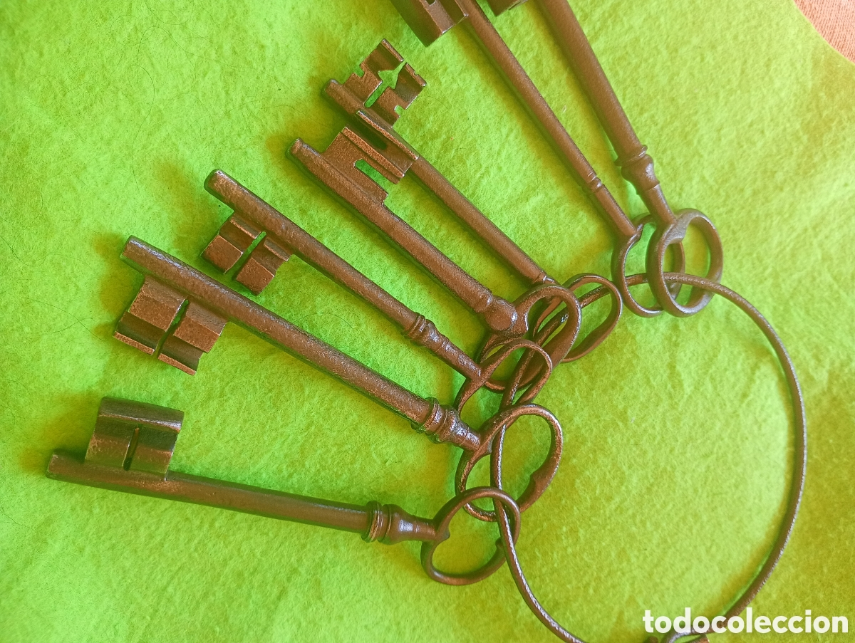 Antig&uuml;edades: 7 llaves antiguas de forja. - Foto 8