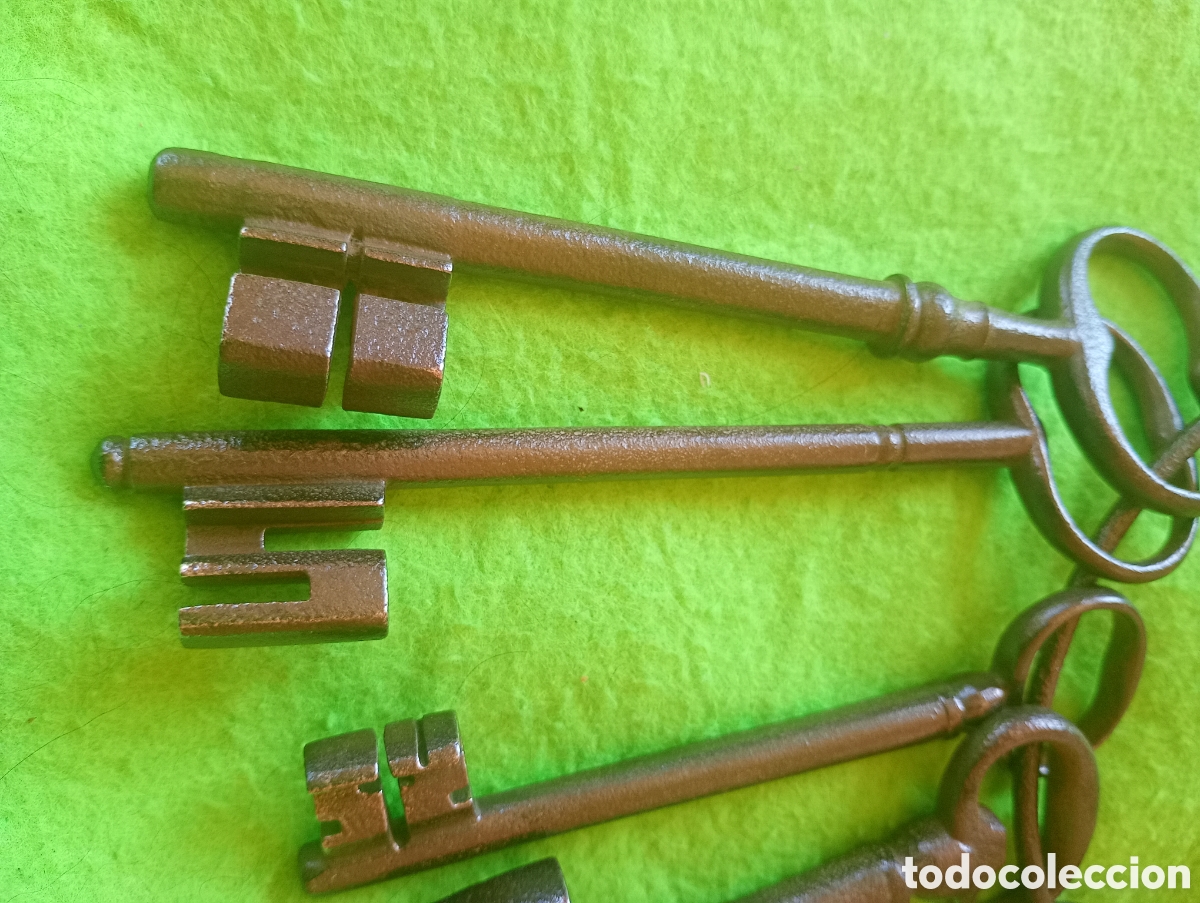 Antig&uuml;edades: 7 llaves antiguas de forja. - Foto 9