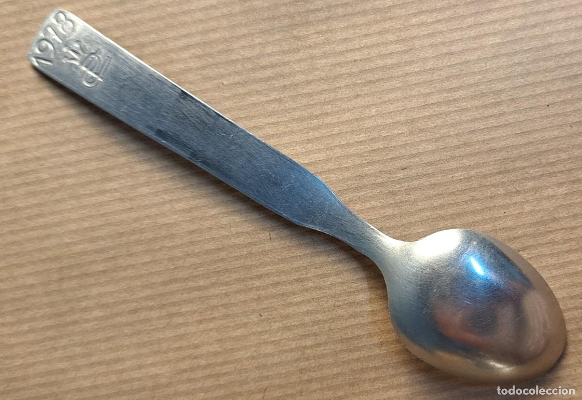 Antig&uuml;edades: Cucharilla recuerdo Primera Comuni&oacute;n 1973 - Foto 3