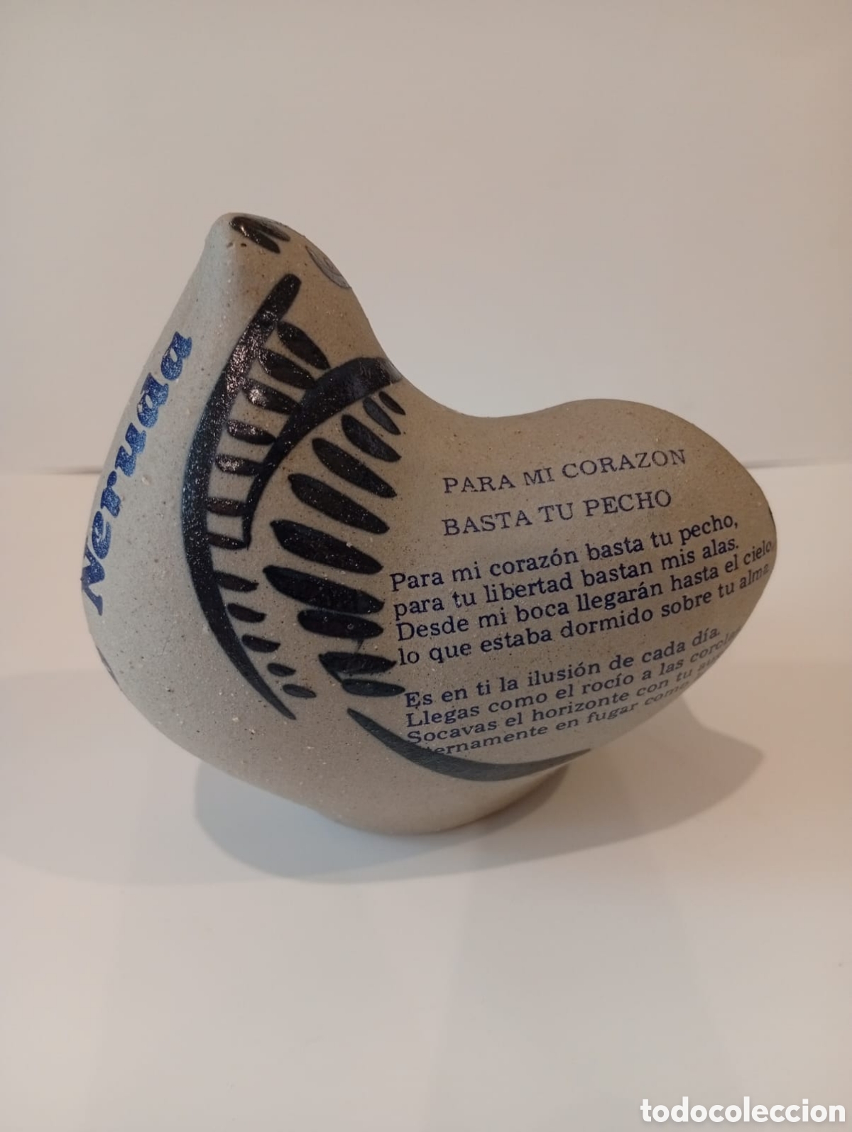 Antig&uuml;edades: Figura de cer&aacute;mica Otero Regal con poema de Neruda
