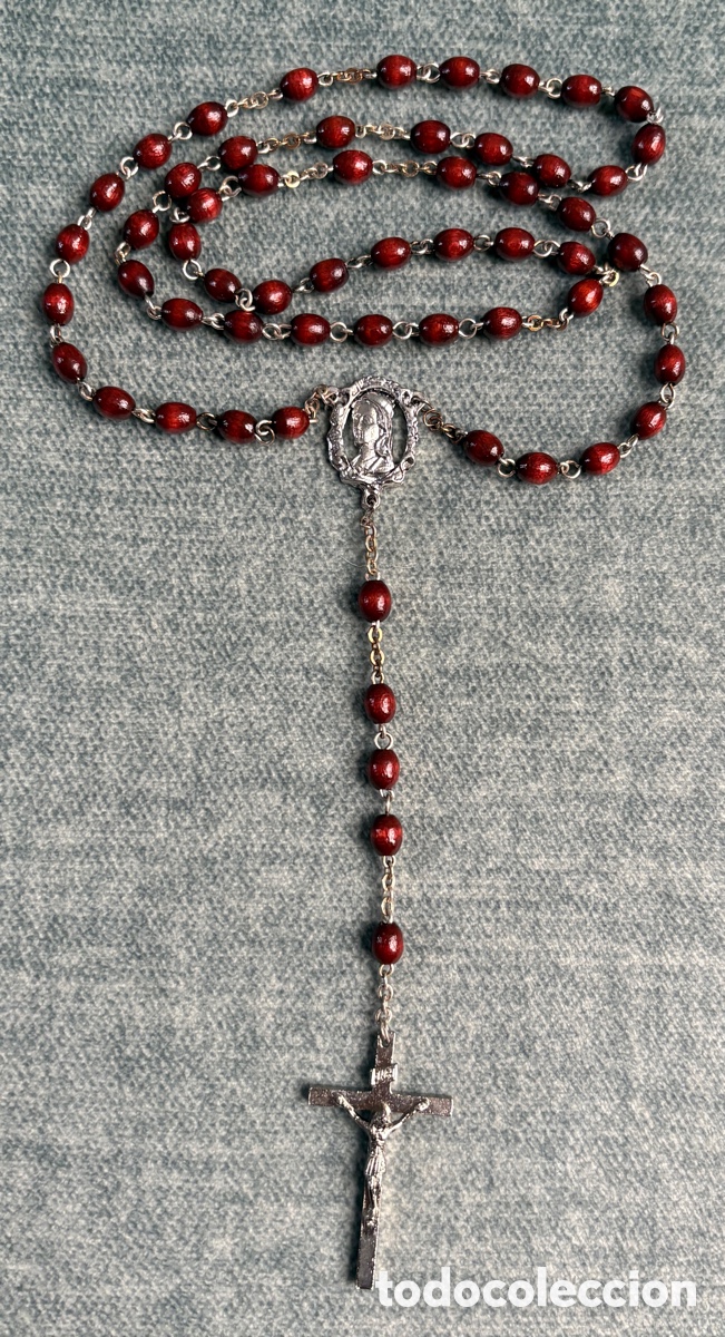 Antig&uuml;edades: Rs006-Rosario vintage de madera roja / caoba y metal - Italia - 46 cm