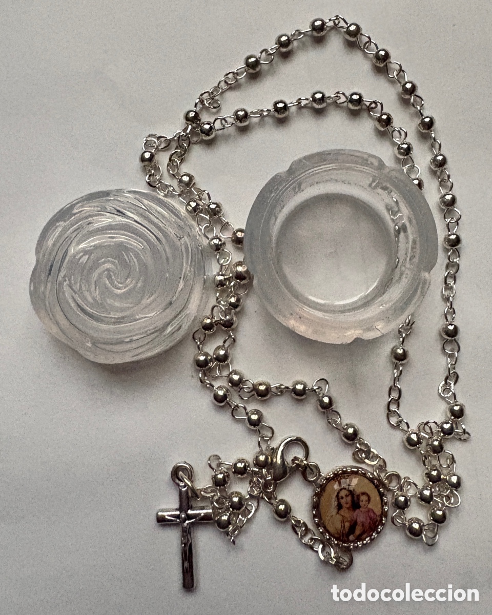 Antig&uuml;edades: Rs007-Mini rosario Vintage Plateado con Cajita Transparente en Forma de Rosa