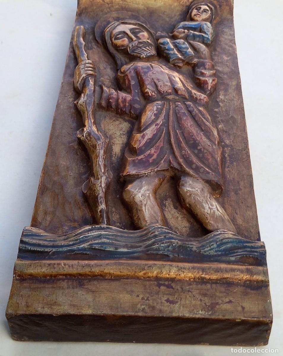 Antig&uuml;edades: RELIEVE MADERA TALLADA SAN CRIST&Oacute;BAL. - Foto 2