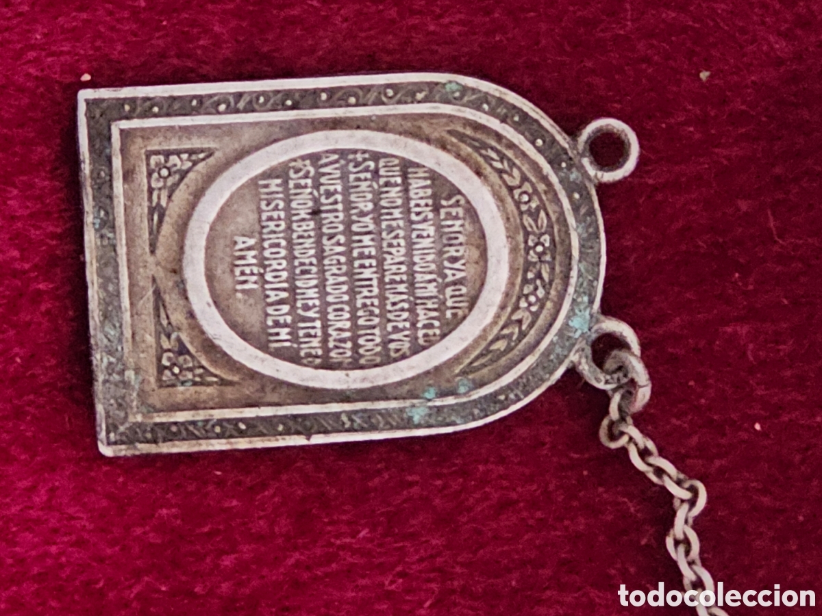 Antig&uuml;edades: Antiguo Escapulario / Medalla Devocional del Sagrado Coraz&oacute;n de Jes&uacute;s (Principios del S. XX)
