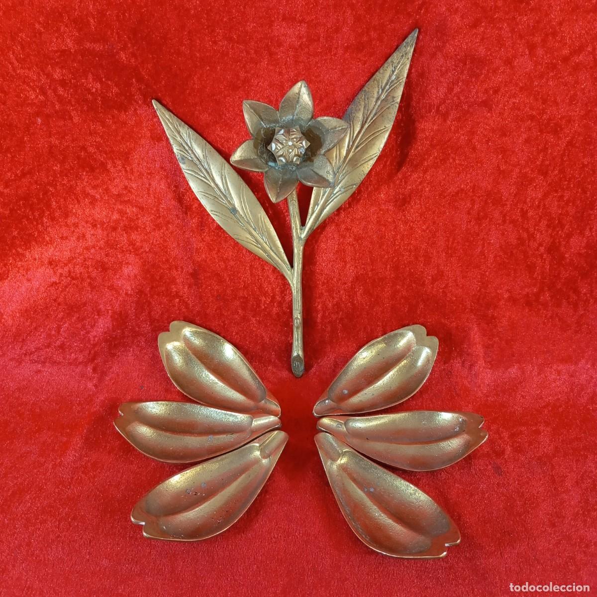 Antig&uuml;edades: CONJUNTO DECORATIVO VINTAGE DE FLOR - FABRICADO EN BRONCE - P&Eacute;TALOS DESMONTABLES - 1960'S