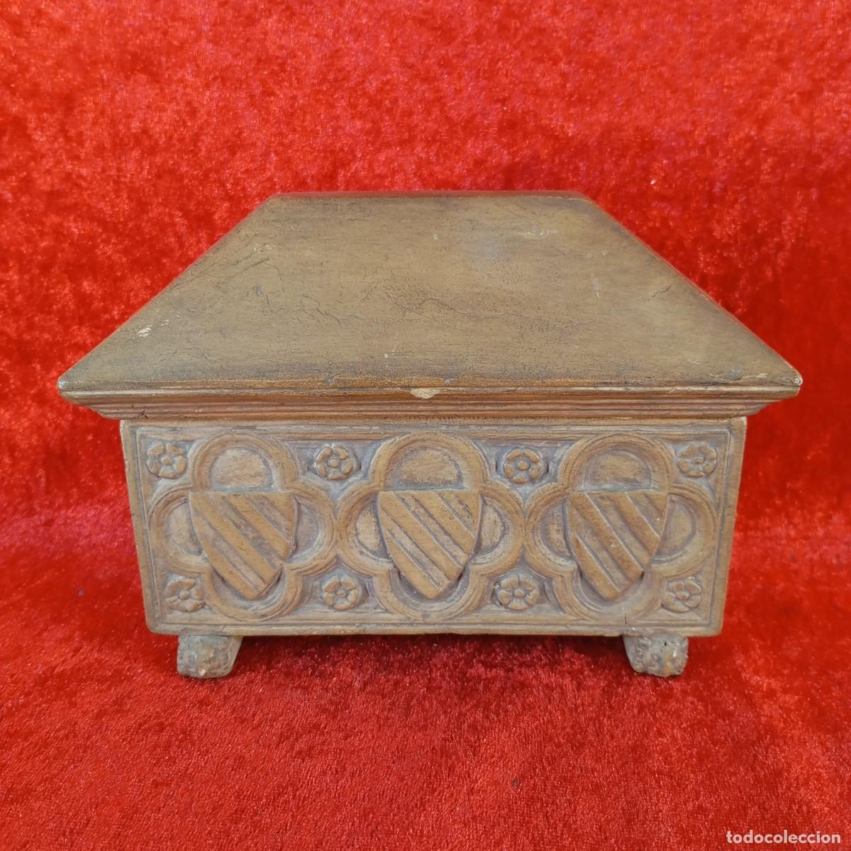 Antig&uuml;edades: PIEZA DE REPRODUCCI&Oacute;N VINTAGE ARTESANAL - CATEDRAL DE TARRAGONA - HECHO EN CER&Aacute;MICA - 8 CM X 16,5 CM