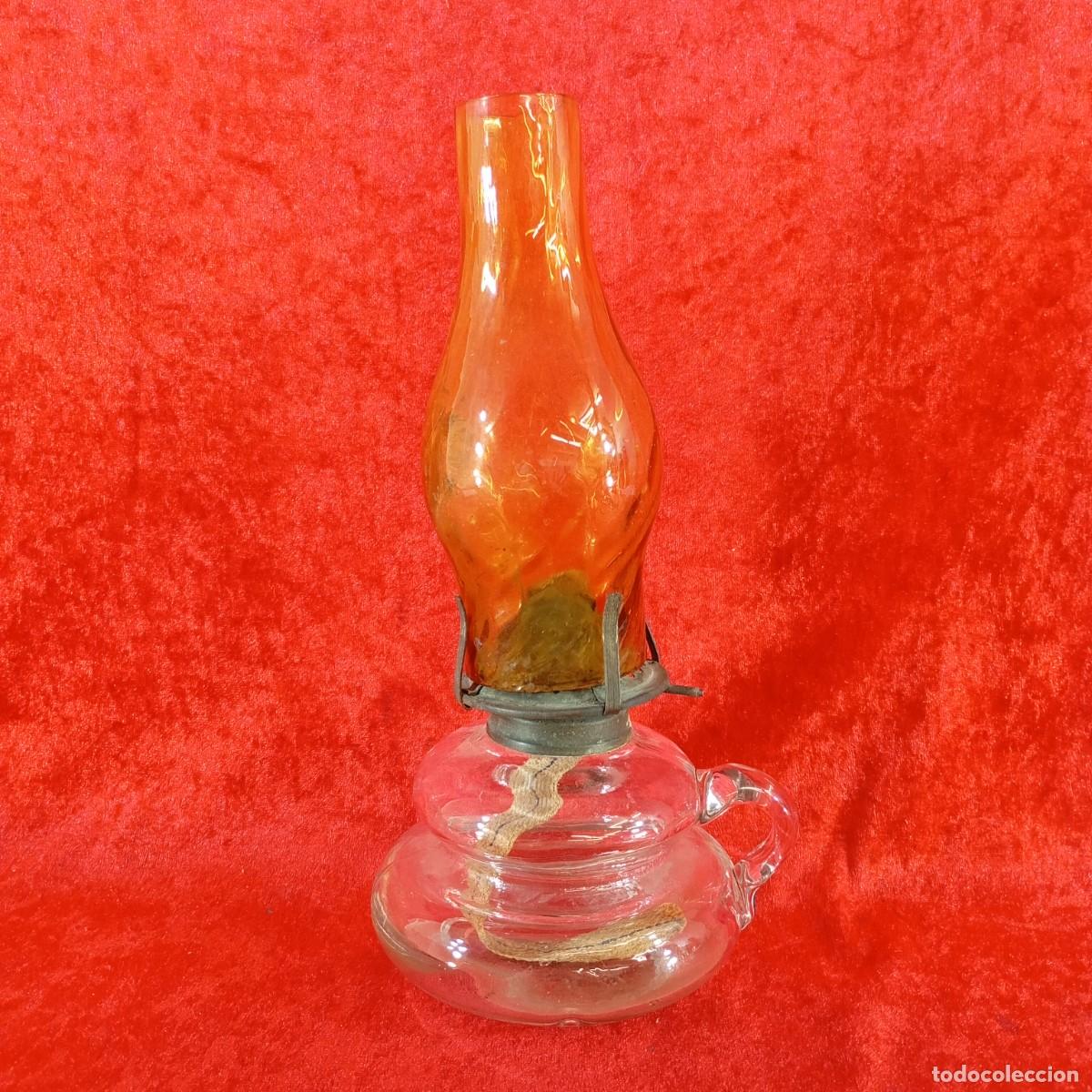 Antig&uuml;edades: ANTIGUA L&Aacute;MPARA DE ACEITE - VIDRIO SOPLADO - CRISTAL &Aacute;MBAR - SIGLO XIX - 27 CM DE ALTO