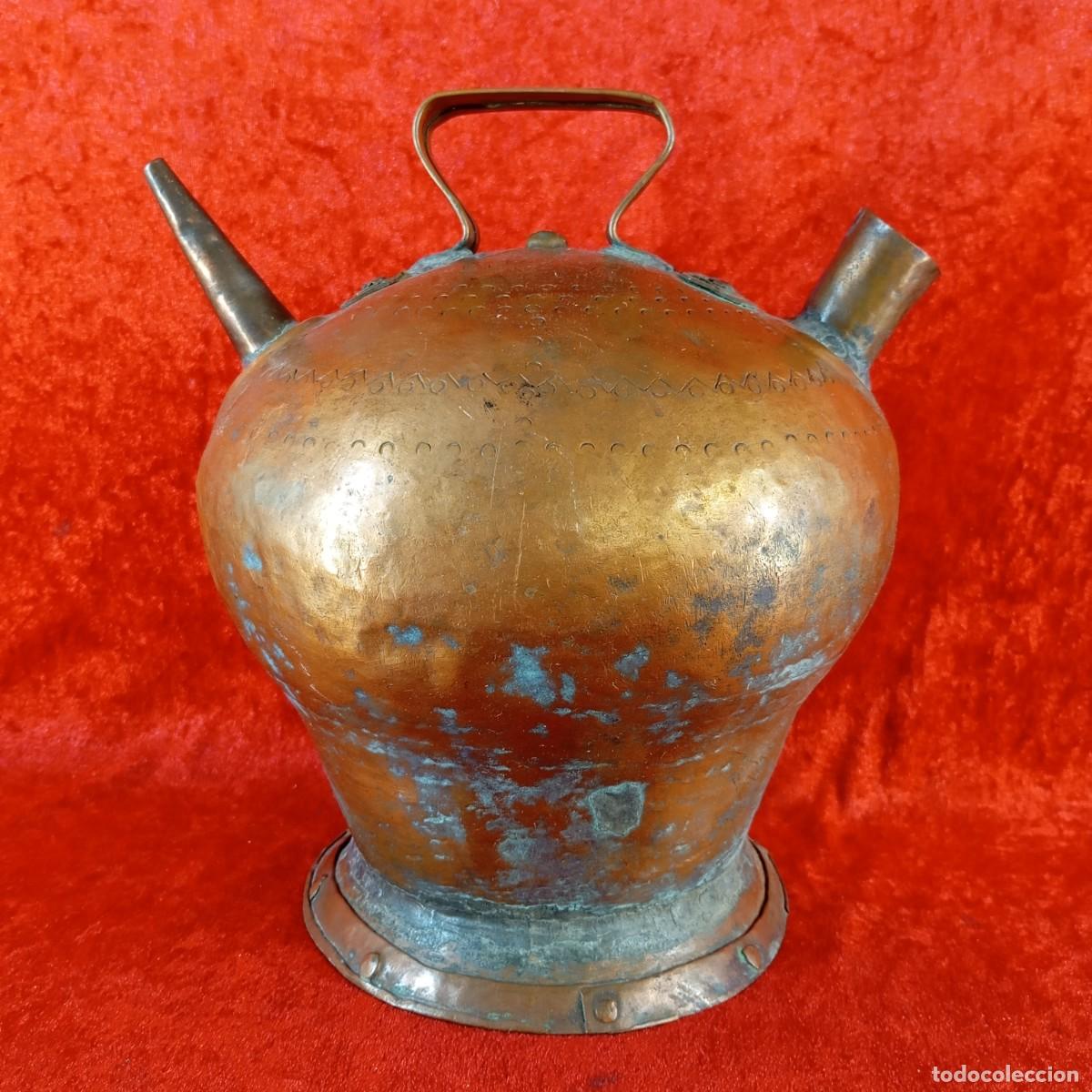 Antig&uuml;edades: ANTIGUO BOTIJO CATAL&Aacute;N - COBRE MARTILLADO - ACABADO ARTESANAL - SIGLO XIX - 25,5 CM DE ALTURA