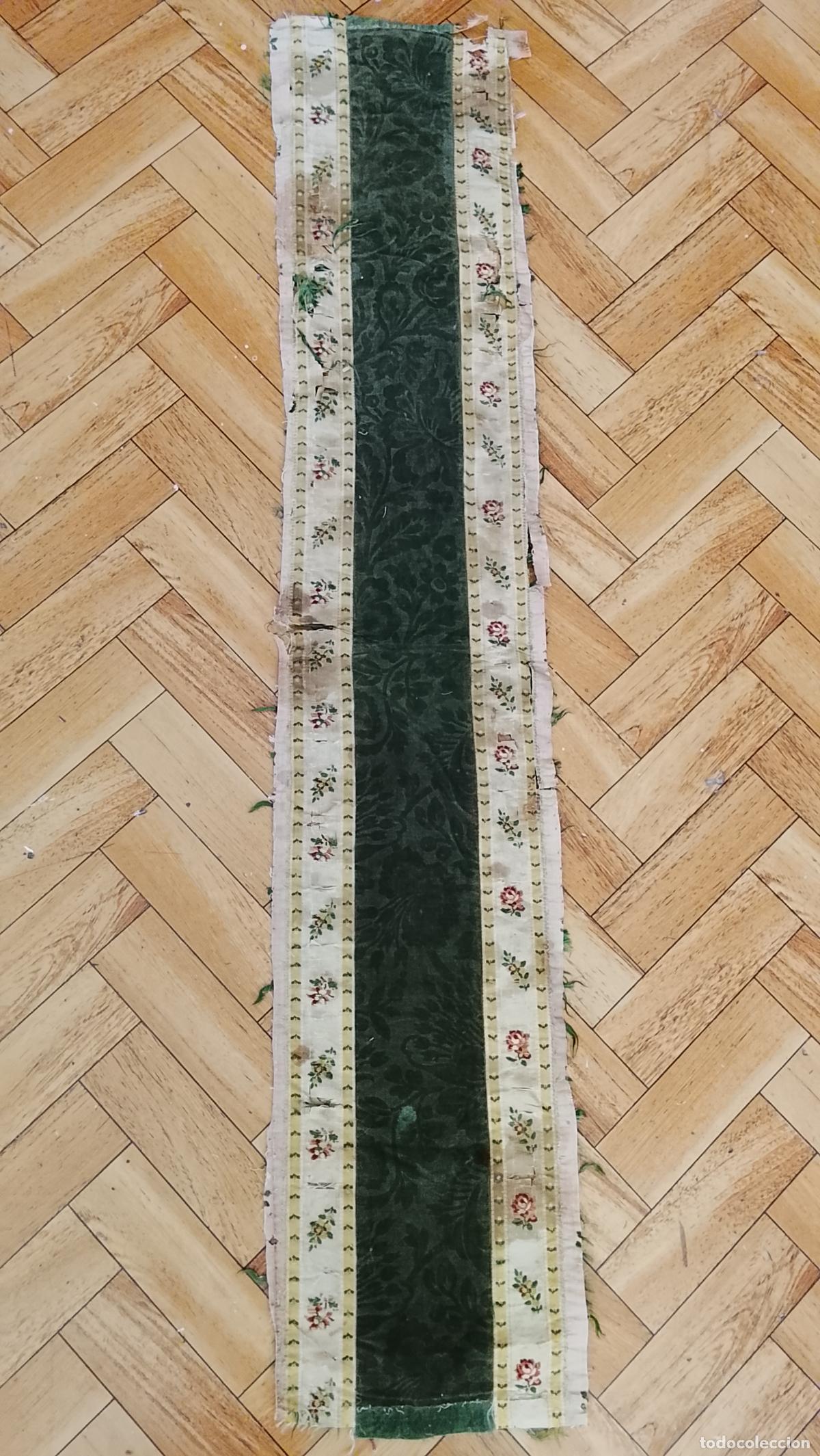 Oggetti Antichi: 123 X 22 BROCADO RELIGIOSO VIRGEN ANTIGUO TERCIOPELO Y GALONES FLORALES DE SEDA PARA RESTAURAR