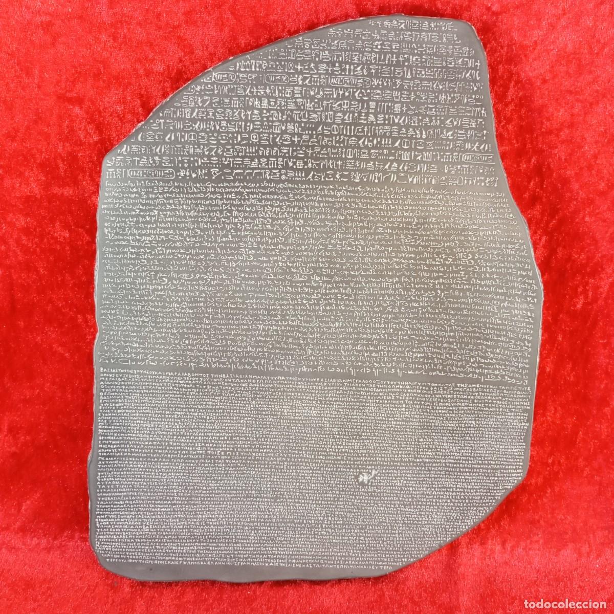 Antig&uuml;edades: REPLICA DE LA PIEDRA DE ROSETTA - ESTELA EGIPCIA - CER&Aacute;MICA - ART E ESPA&Ntilde;A - 30,5 X 23,8 CM