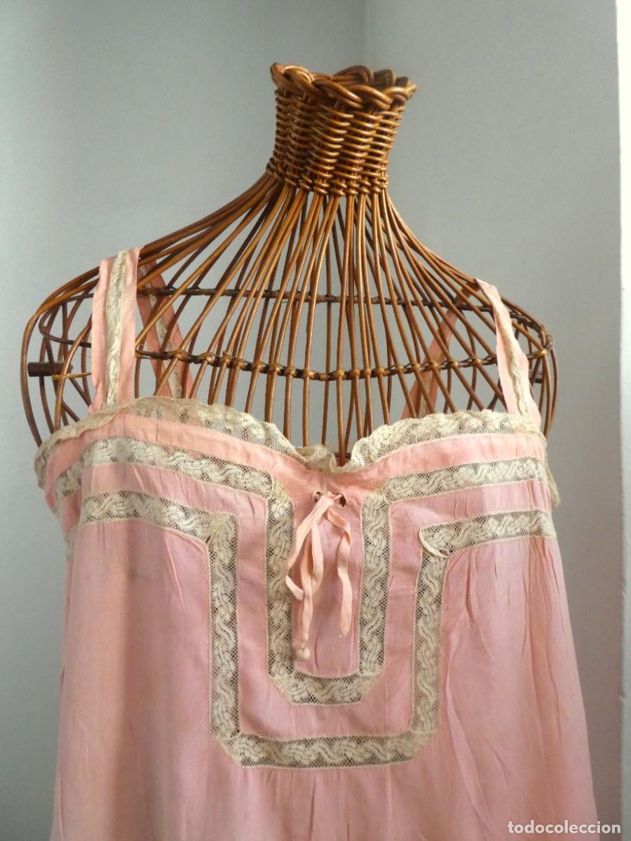 Antig&uuml;edades: CAMIS&Oacute;N ART DECO DE SEDA Y ENCAJE PRINCIPIO S.XX