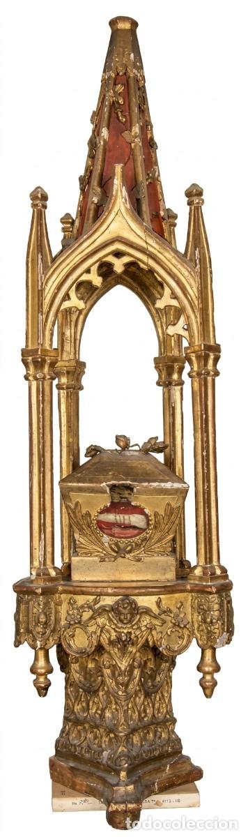 Antig&uuml;edades: Gran relicario de altar barroco s. XVIII &middot; Madera tallada dorada &middot; Reliquia Jos&eacute; Jer&oacute;nimo de Besora