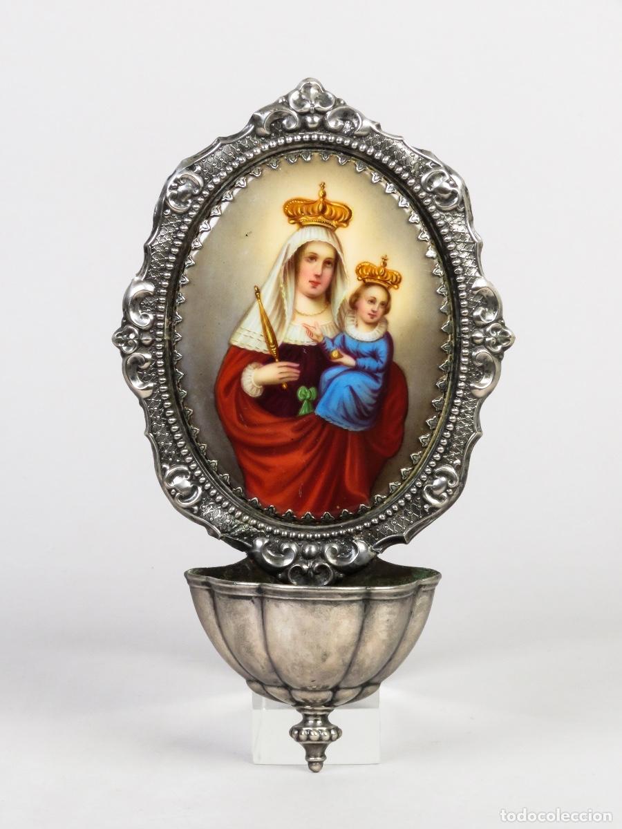 Antig&uuml;edades: Benditera devocional placa porcelana Virgen con ni&ntilde;o plata siglo XIX