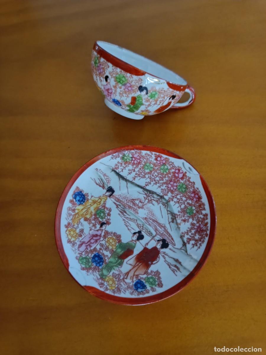 Antig&uuml;edades: ANTIGUA TAZA Y PLATO EN PORCELANA, JAPON. MUJERES, GEISHAS, PINTADO A MANO, ORIENTAL, MARCA EN BASE