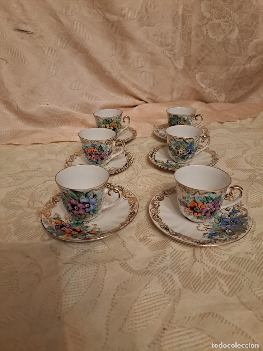 Antig&uuml;edades: Precioso servicio de caf&eacute; de porcelana Bidasoa , pintado a mano, sello rio verde, 12 piezas.