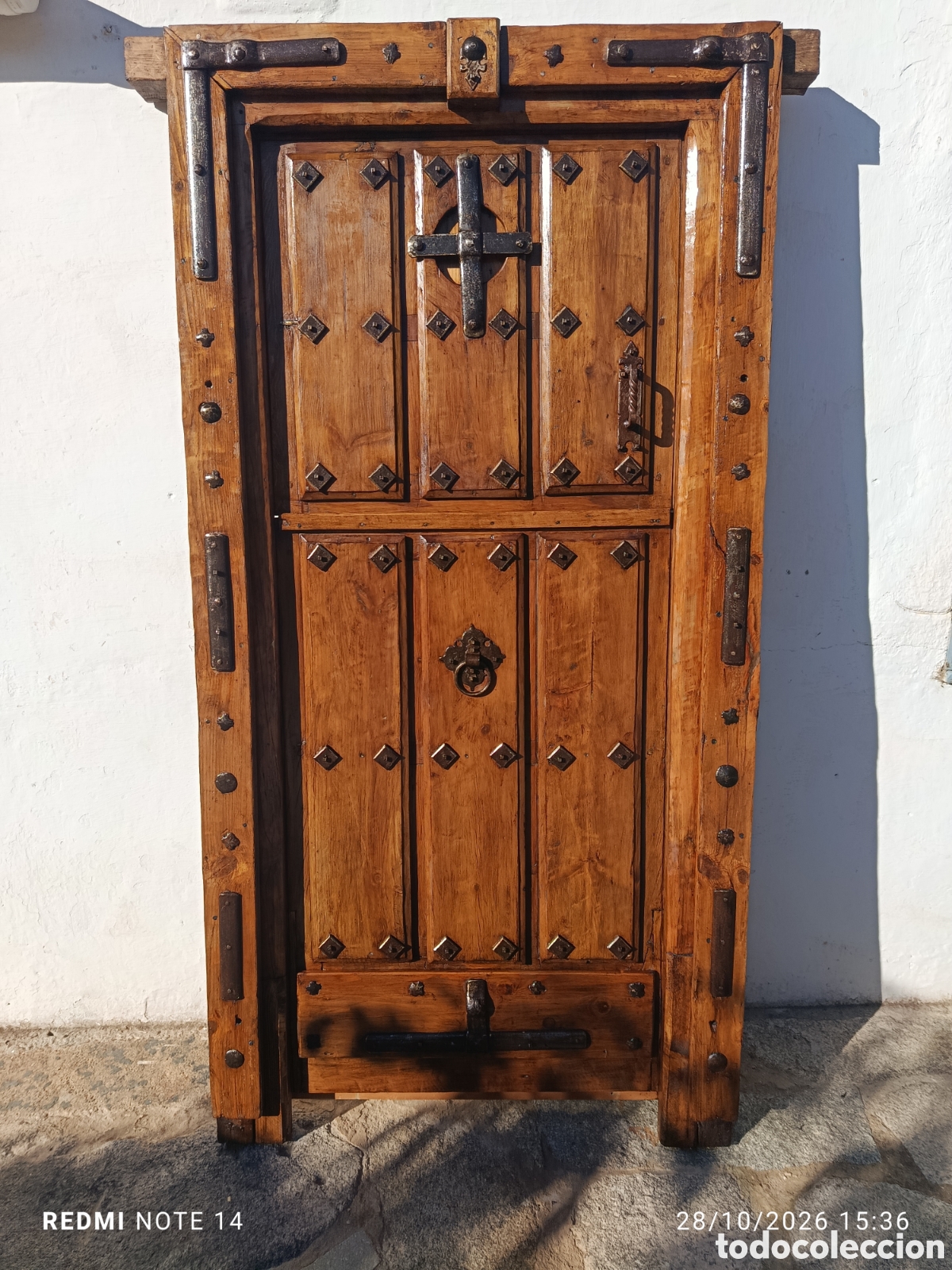 Antig&uuml;edades: Puerta antig&uuml;a de madera - Foto 1