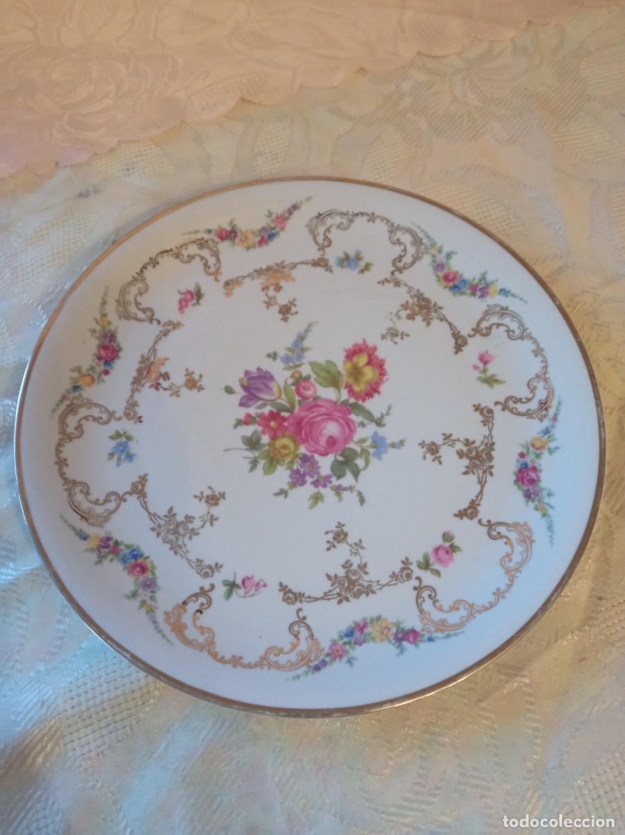 Antig&uuml;edades: Precioso plato de porcelana, Winterling Bavaria Germany, decorado con hermosas flores y oro