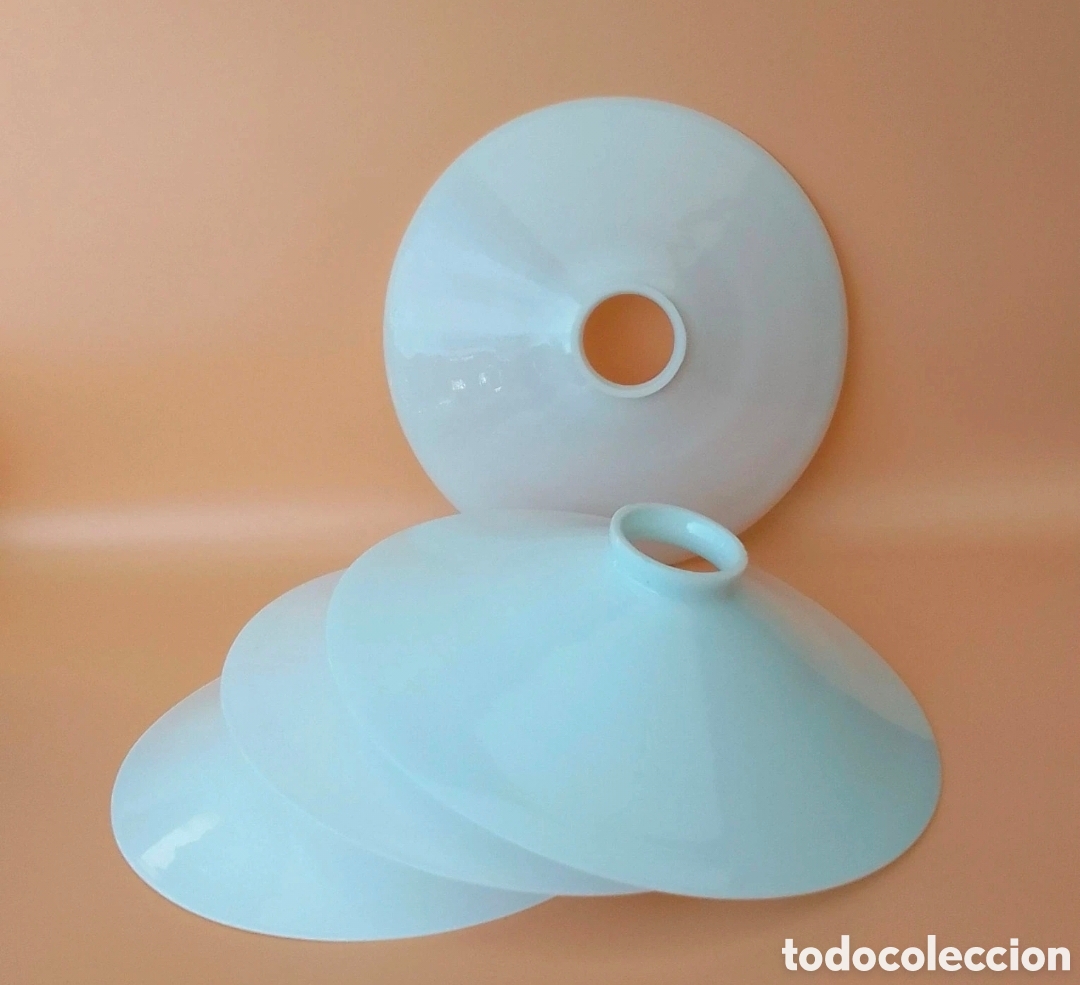 Antig&uuml;edades: 4 tulipas antiguas de opalina - Foto 1