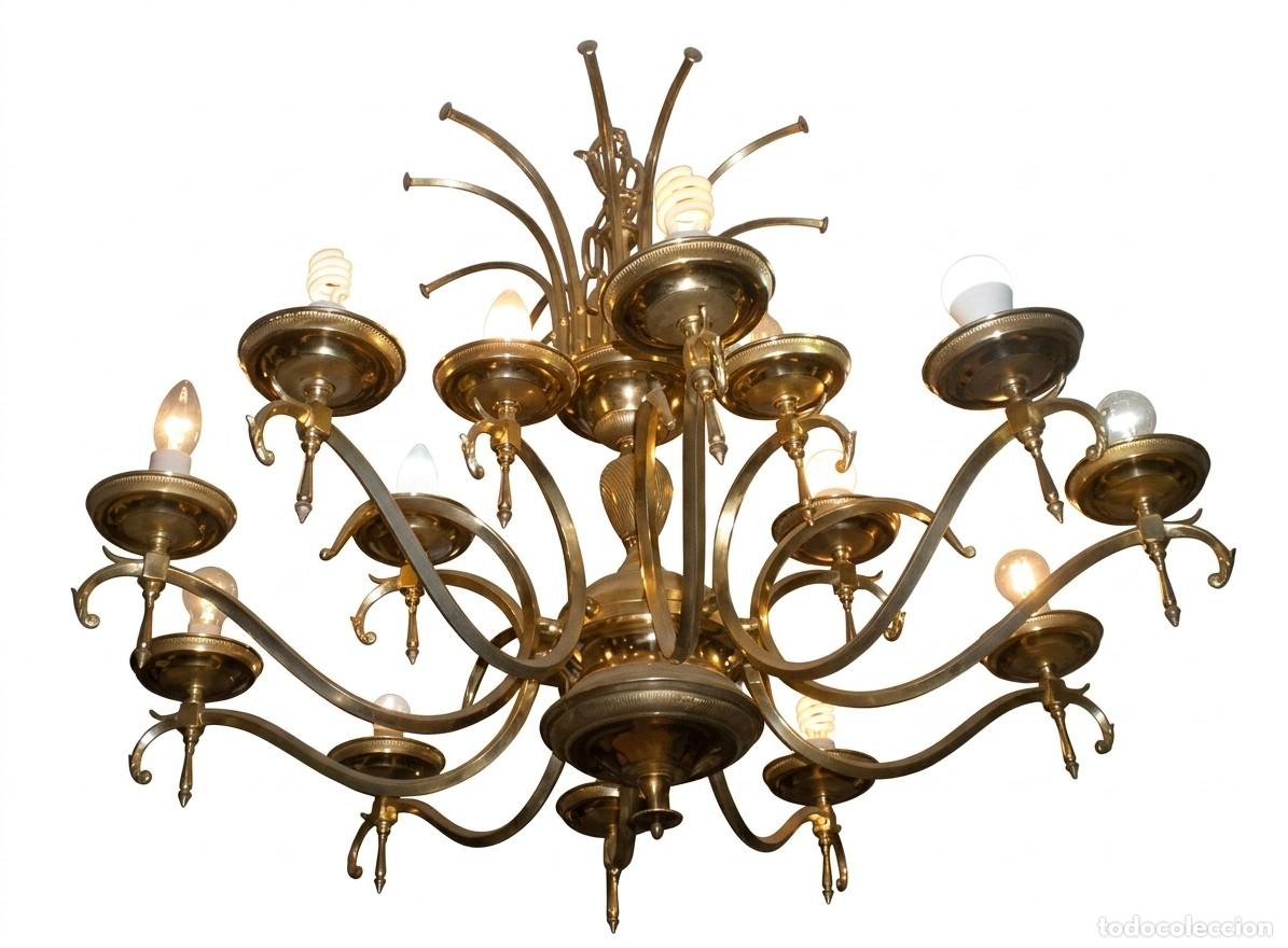 Antig&uuml;edades: L&aacute;mpara de ara&ntilde;a de dos pisos &middot; Bronce &middot; Gran formato &middot; ca. 1900&ndash;1920