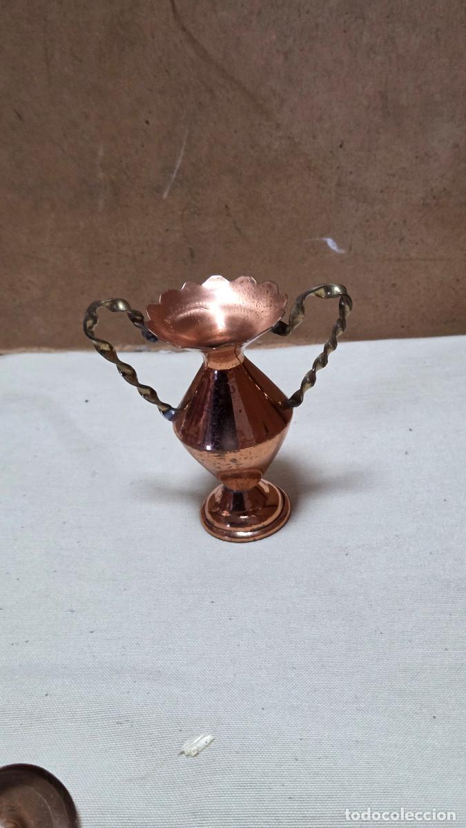 Antig&uuml;edades: mini jarron de cobre rustico