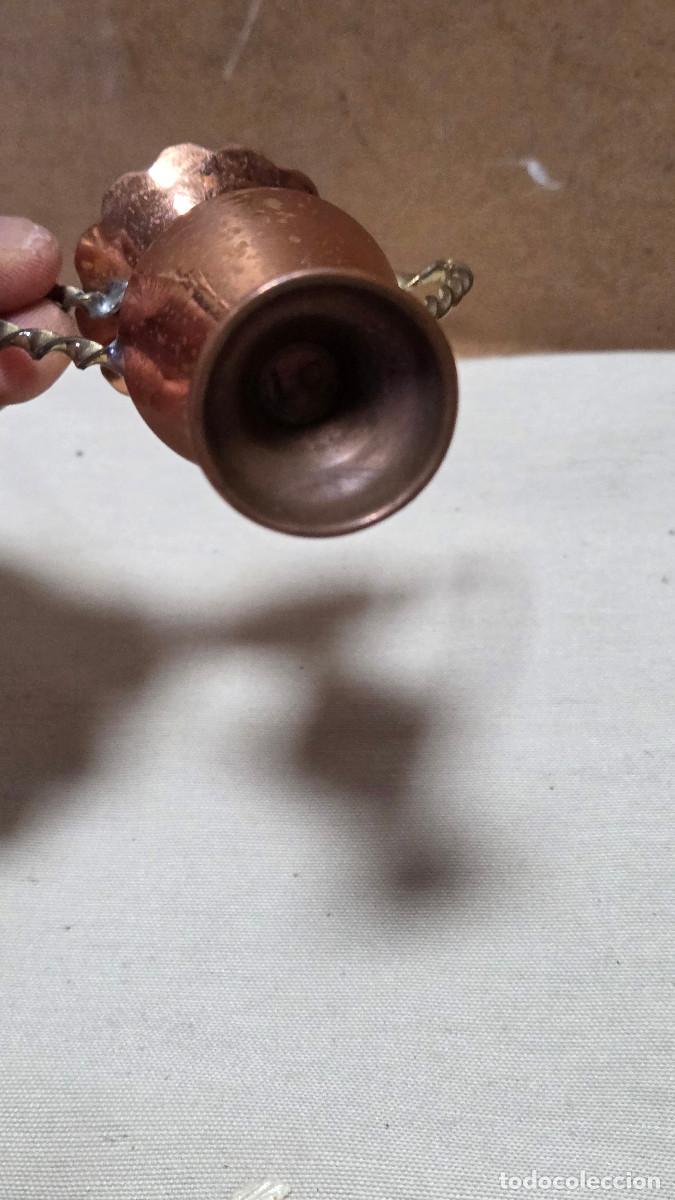 Antig&uuml;edades: mini jarron de cobre rustico - Foto 4