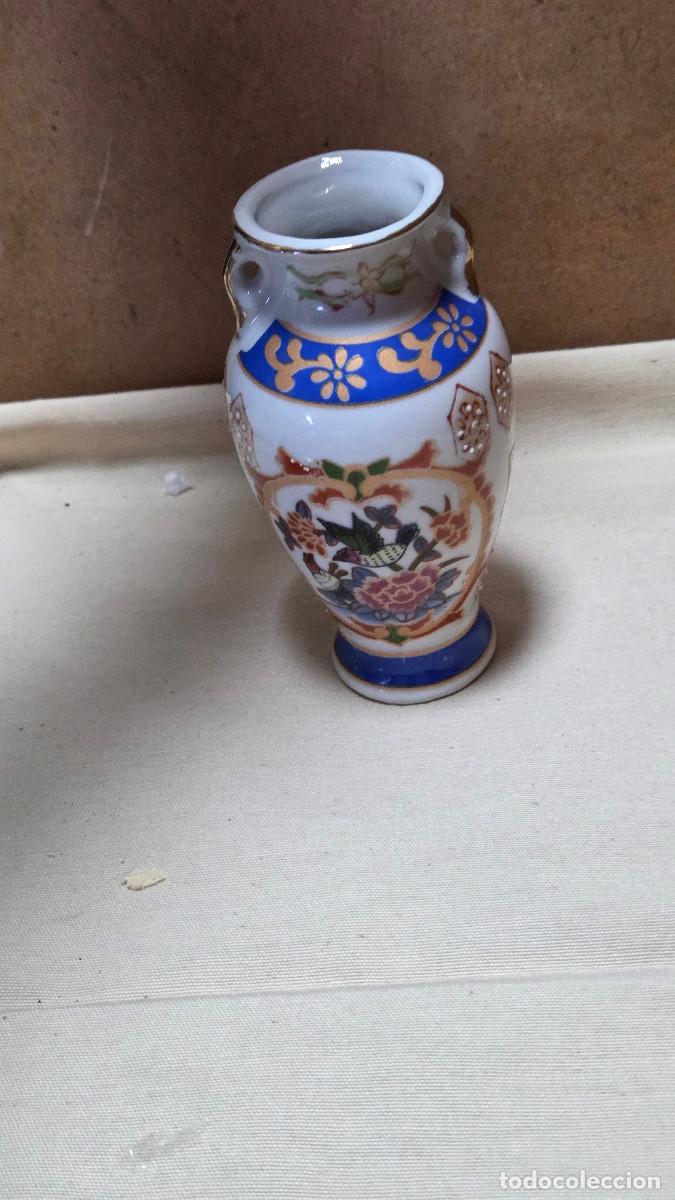 Antiguidades: jarron de porcelana oriental