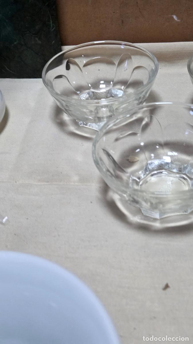 Antig&uuml;edades: 3 cuencos de cristal - Foto 2