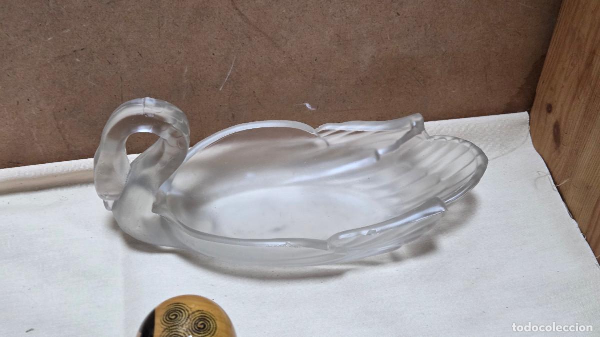 Antiguidades: centro d emesa de cristal pato