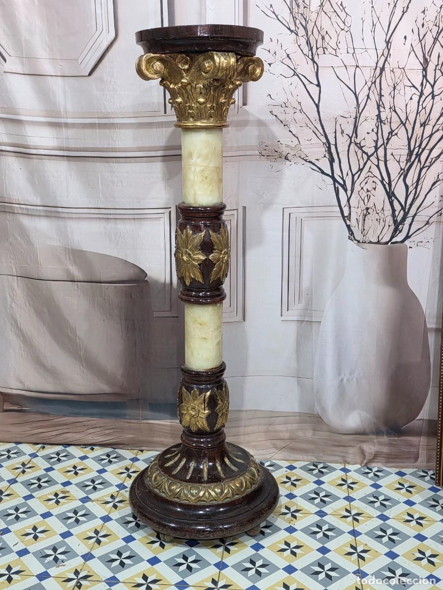 Antig&uuml;edades: Columna decorativa o peana de estilo cl&aacute;sico S.XIX