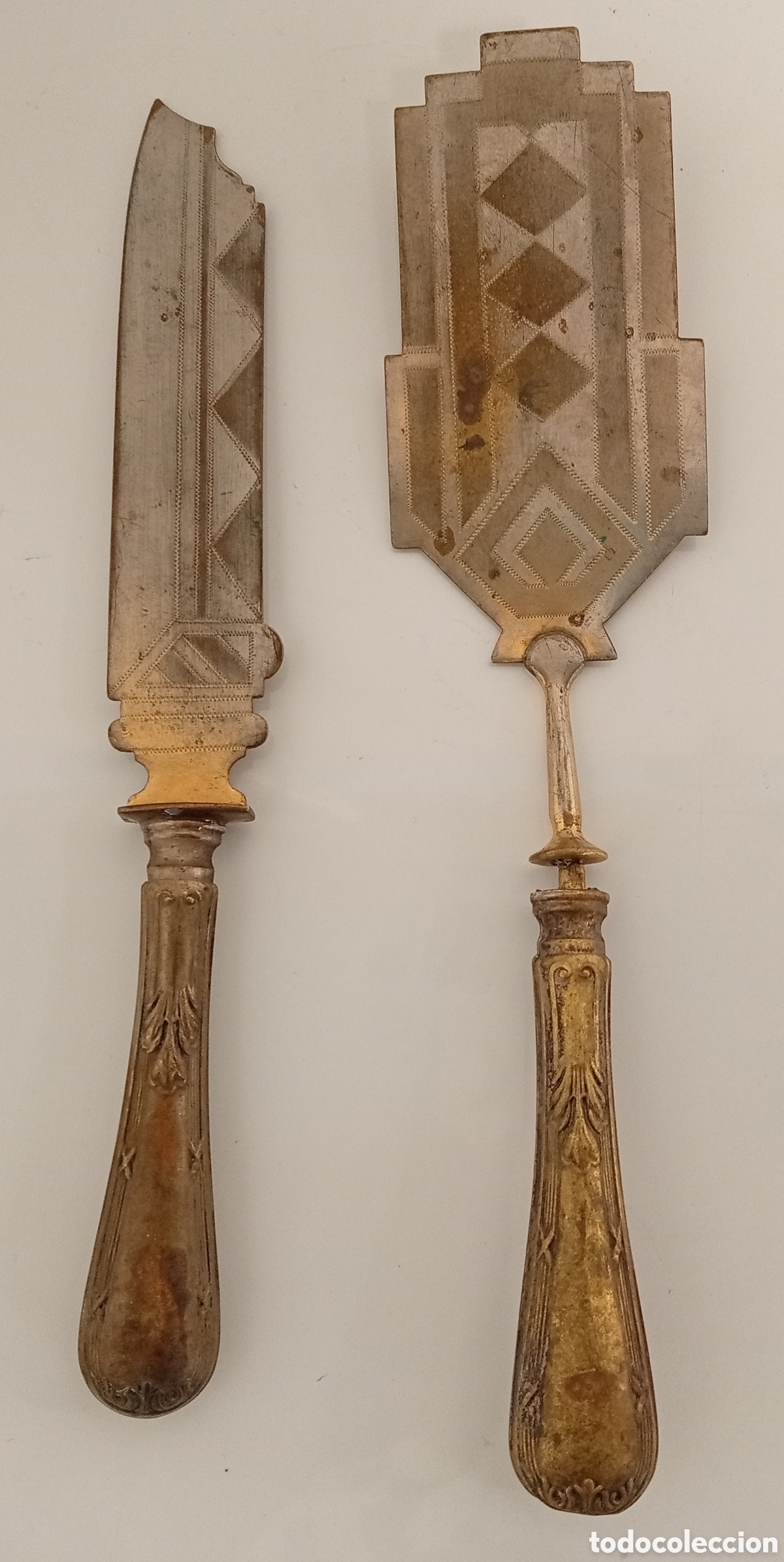 Antig&uuml;edades: .CUBERTERIA DE TARTA ANTIGUO GRAVADO