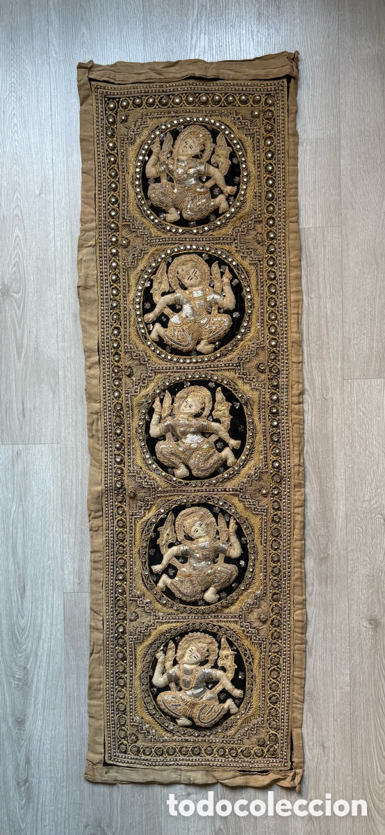 Antig&uuml;edades: Tapiz Birmano Kalaga con Relieve