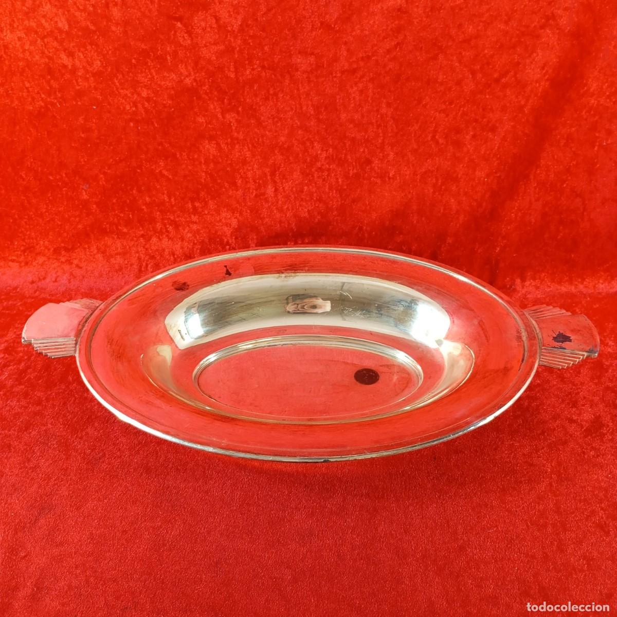 Antiguidades: CUENCO VINTAGE DE METAL PLATEADO - ESTILO ART D&Eacute;CO - DISE&Ntilde;O GEOMETRICO - 27,5 CM X 46 CM
