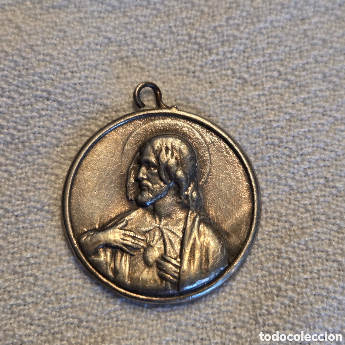 Antig&uuml;edades: Medalla Sagrado coraz&oacute;n / Virgen del Carmen en plata