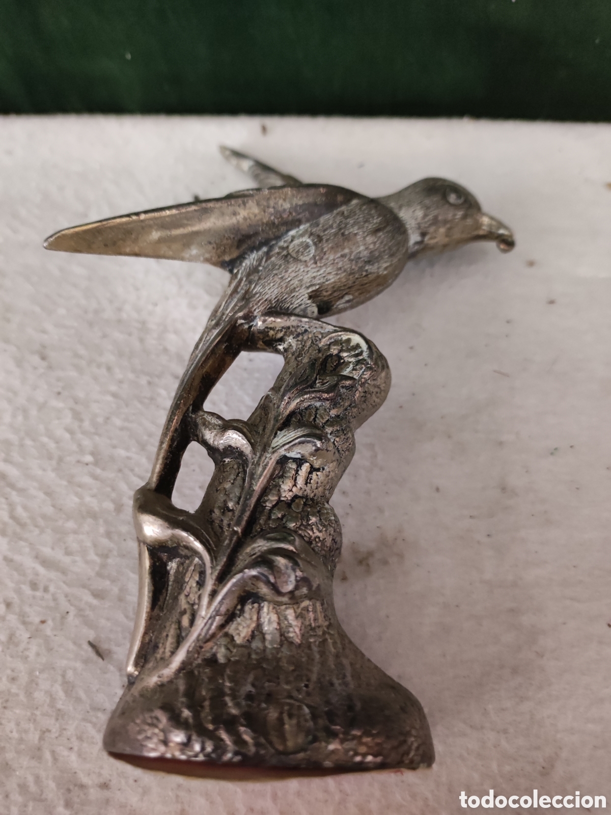 Antig&uuml;edades: Figura de p&aacute;jaro en lat&oacute;n - Foto 3