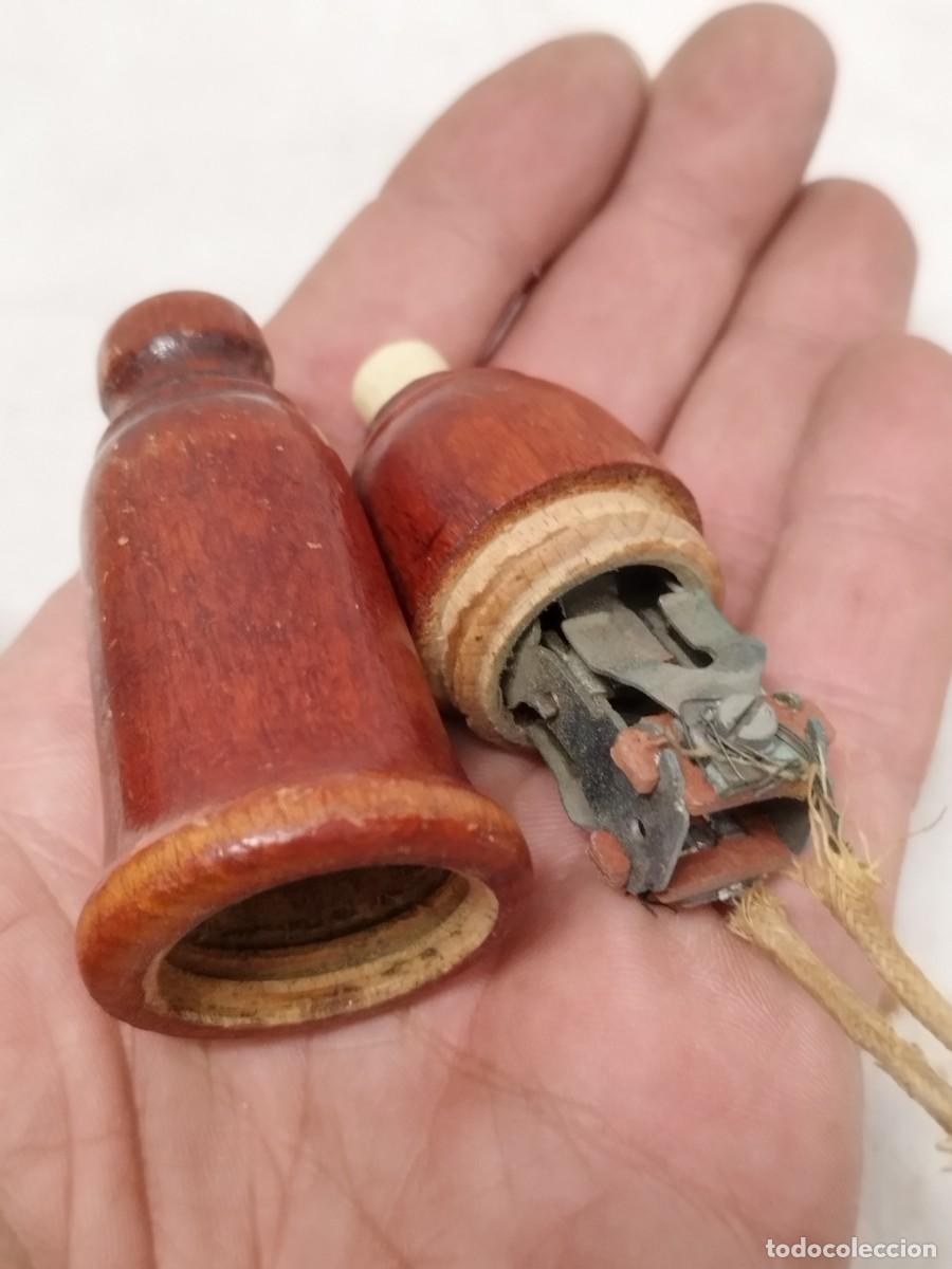 Antig&uuml;edades: Antiguo interruptor de luz, lampara. De pera de madera. - Foto 5