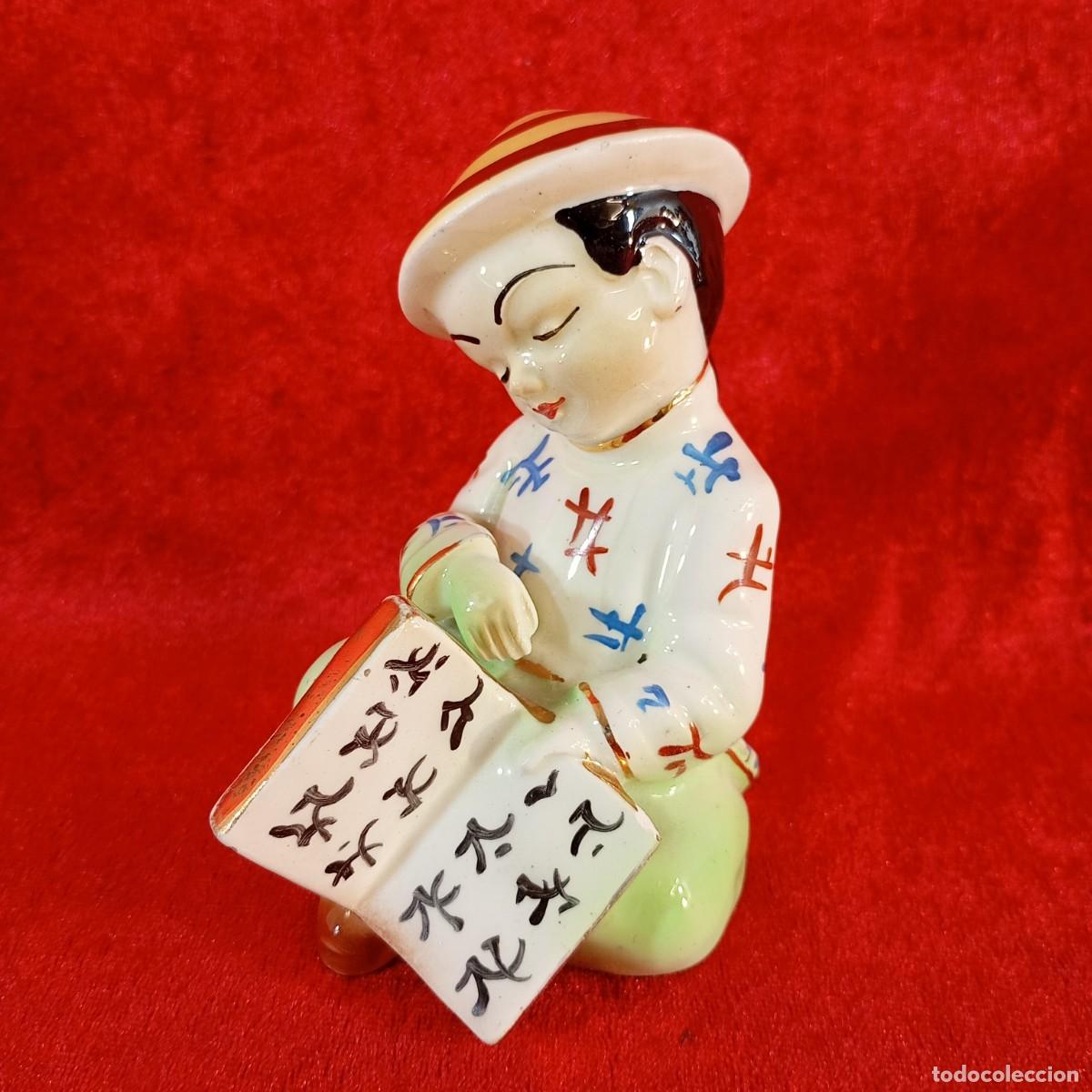Antig&uuml;edades: FIGURA DE CER&Aacute;MICA - ESTILO ORIENTAL - ESMALTADA Y PINTADA A MANO - SIGLO XX - 10,5 CM ALTO - 22