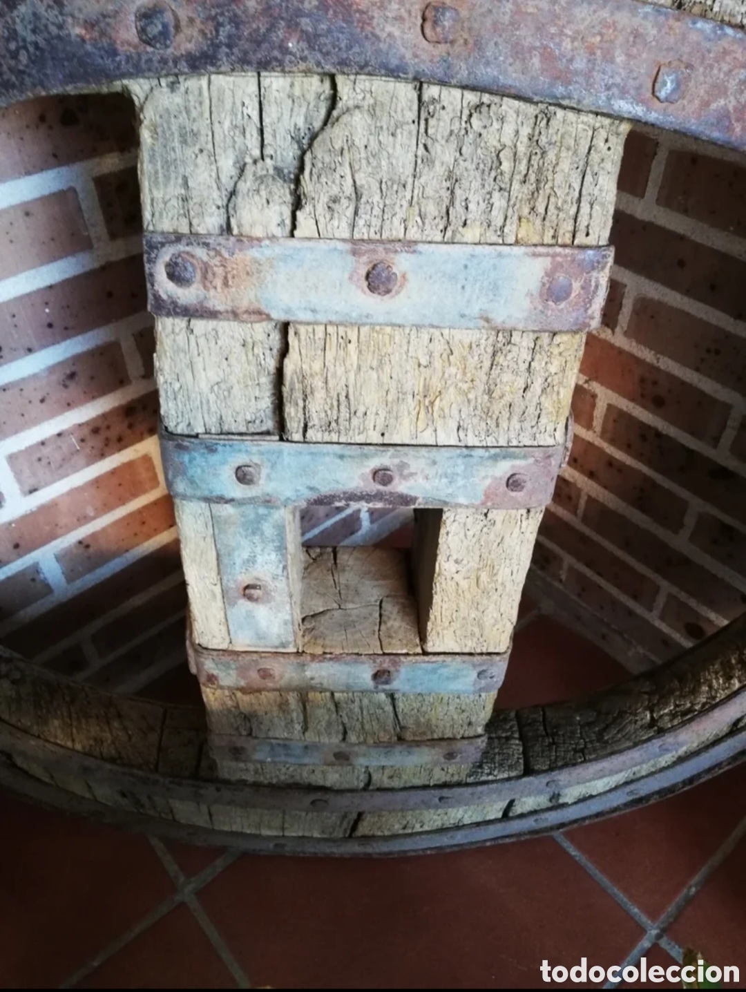 Antig&uuml;edades: Rueda de carro Gallego - Foto 2