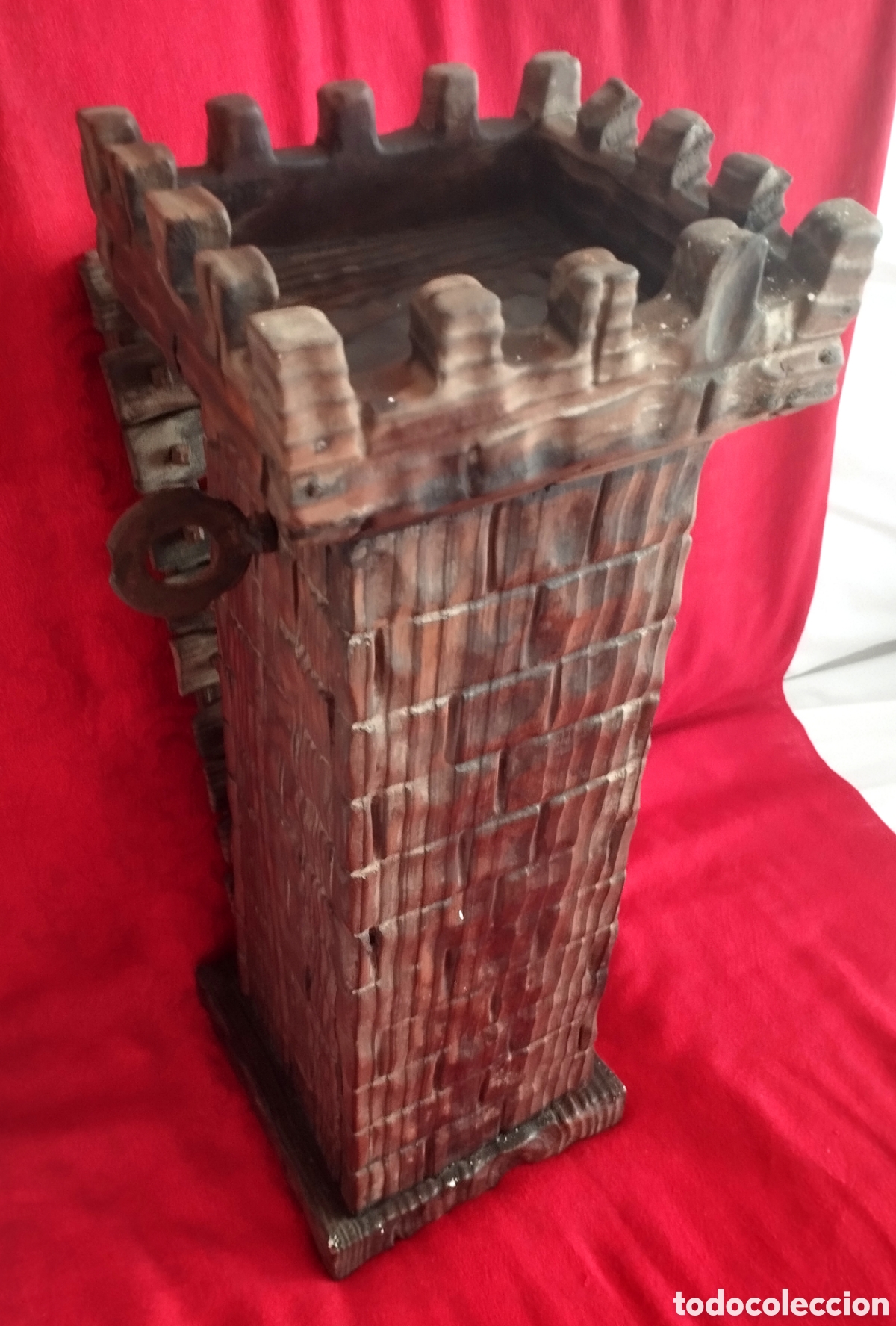 Antig&uuml;edades: Puente levadizo de madera tallada. - Foto 13