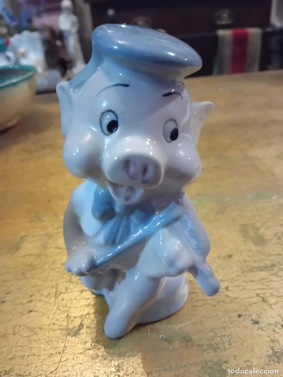 Antig&uuml;edades: Cerdito tocando el viol&iacute;n siglo XX porcelana